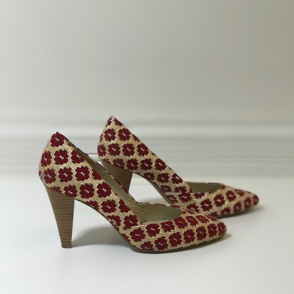 Seychelles Shoes - New Without Box- Seychelles tapestry heels